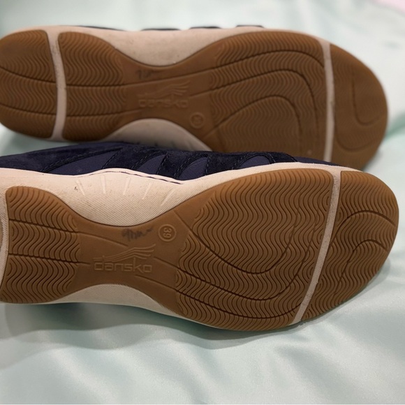Dansko sneakers - Picture 2 of 5